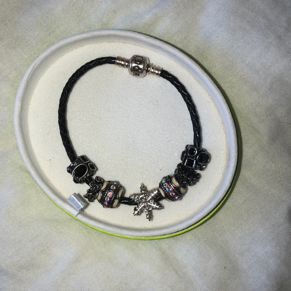 pandora winter Collection leather band bracelet